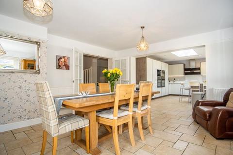 39 Valley Road, Portishead, Bristol, BS20 8JU