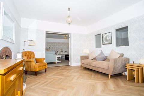 39 Valley Road, Portishead, Bristol, BS20 8JU