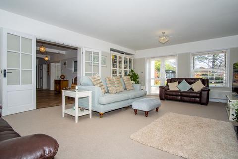 39 Valley Road, Portishead, Bristol, BS20 8JU