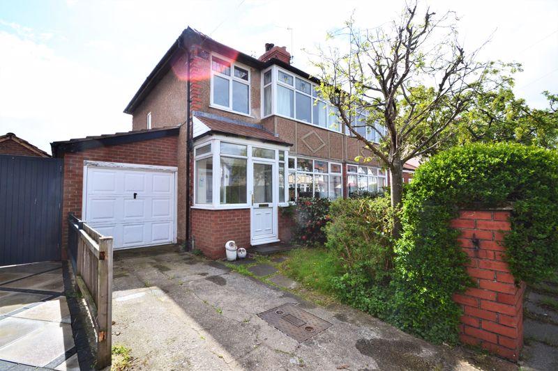 Bispham Drive, Wirral 3 bed semidetached house £250,000