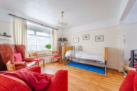 66 Fieldsend Road, Cheam, Sutton, SM3 8NR