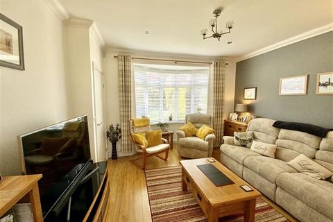 128 Handsworth Crescent, Sheffield, S9 4BR