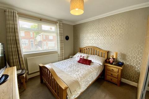128 Handsworth Crescent, Sheffield, S9 4BR