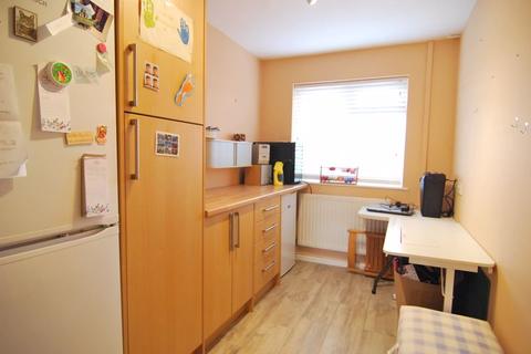 38 Beechcroft Road, Longlevens, Gloucester, GL2 9HF