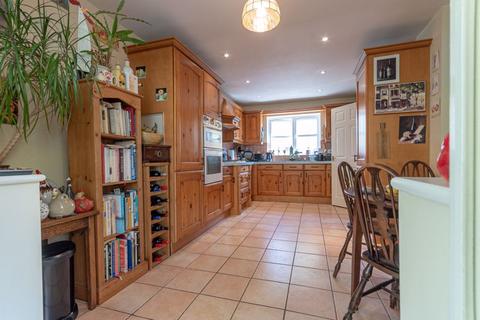 21 Tiptoft, Stoke-sub-hamdon, TA14 6PD