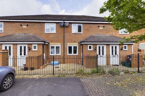 39 Greenways, Gloucester, GL4 3SA