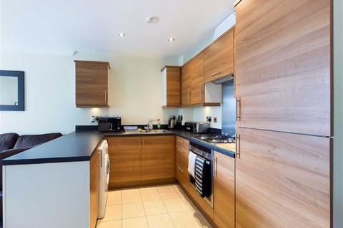 39 Greenways, Gloucester, GL4 3SA