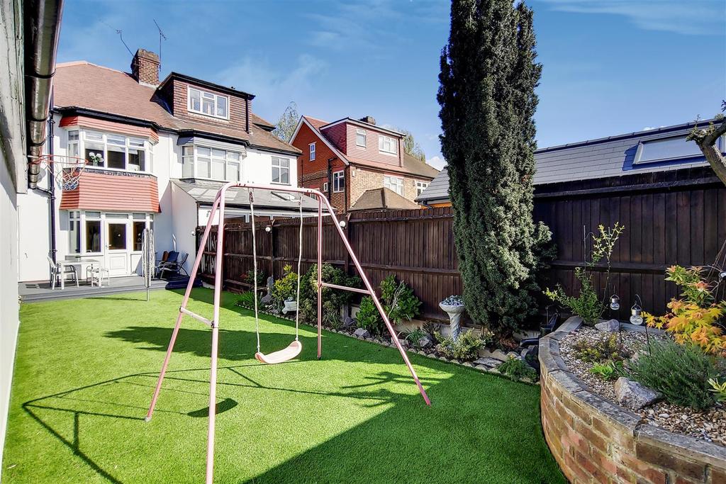 7 Garden-0.jpg