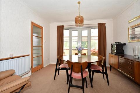 9 Cheyne Walk, Meopham, Gravesend, DA13 0PF