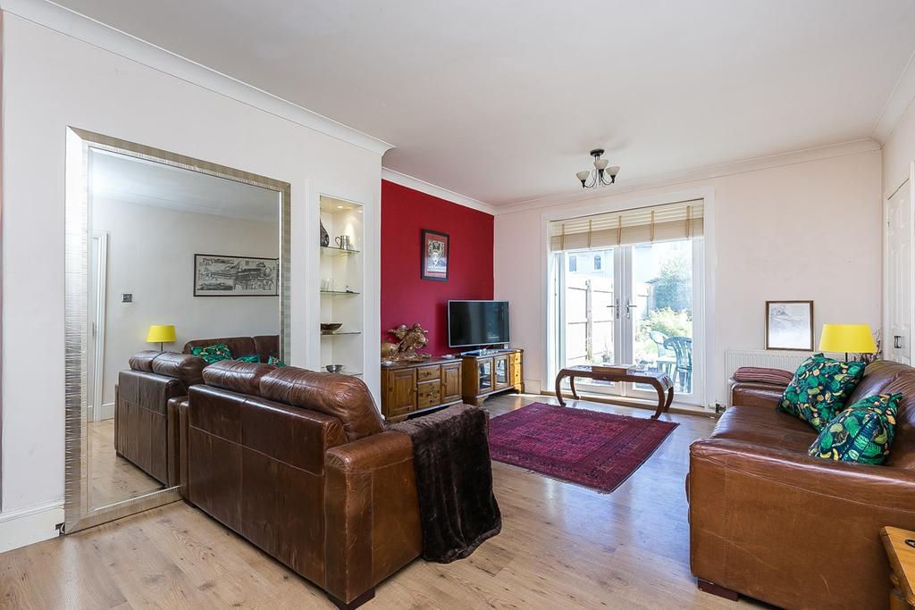 Walter Scott Avenue, The Inch, Edinburgh, EH16 3 bed end of terrace