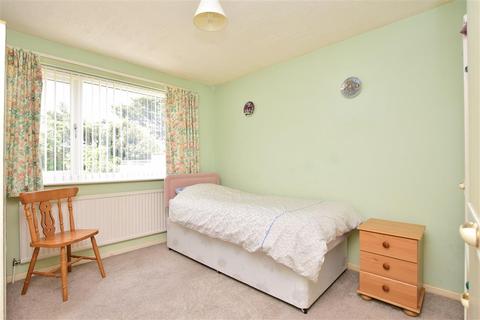 87 Leonard Road, Greatstone, New Romney, TN28 8RZ
