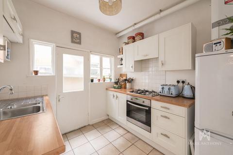 21a Hardwicke Road, London, N13 4SL