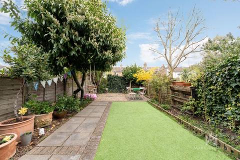 21a Hardwicke Road, London, N13 4SL