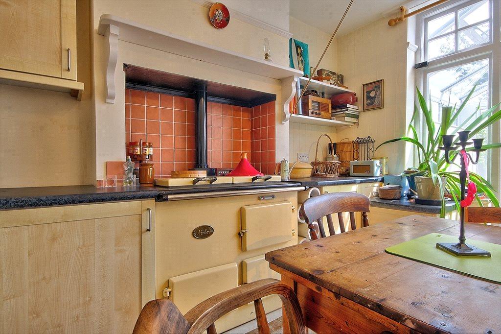 Collinsfield, Evesham, WR11 3 bed detached house £375,000