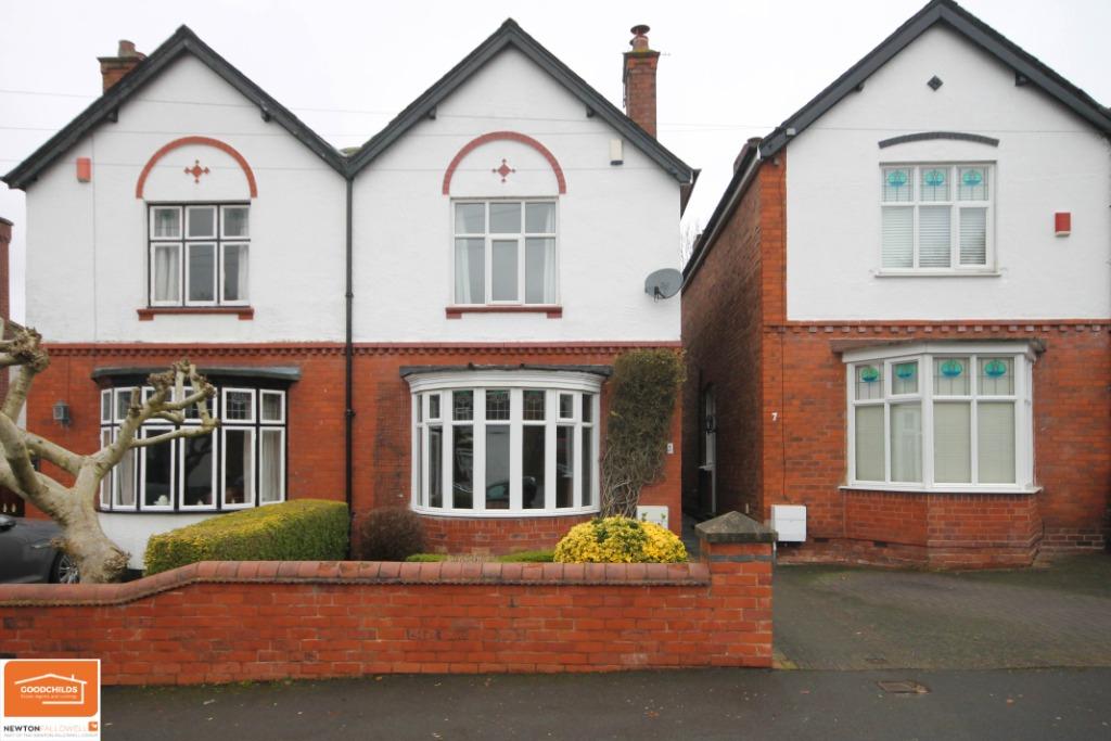 Princes Avenue, Walsall, WS1 3 bed semidetached house £900 pcm (£208 pw)