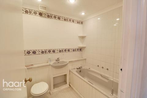 55 Glendower Crescent, Orpington, BR6 0UP