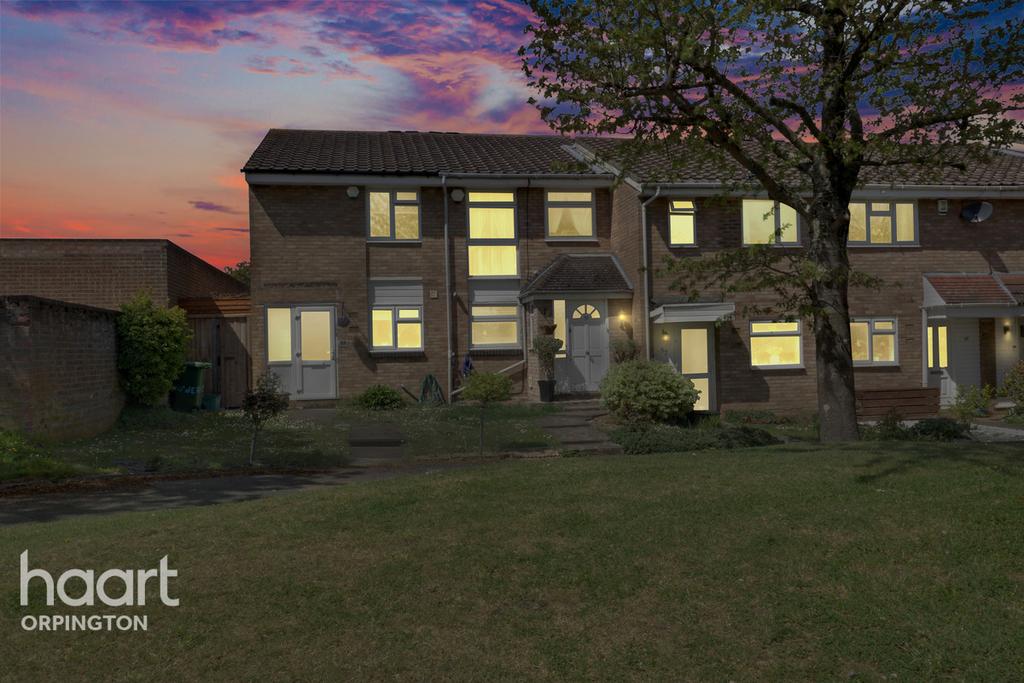 Glendower Crescent, Orpington 3 bed terraced house £375,000