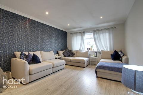 2 Arnolds Way, Rochford, SS4 3HW