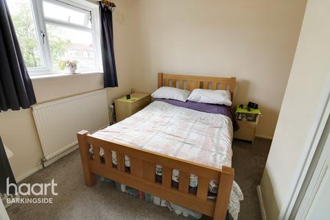 71 Marlyon Road, Ilford, IG6 3XW