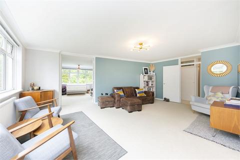 2 bedroom apartment to rent - Chilton Court, Station Avenue, Walton-on-Thames, Surrey, KT12