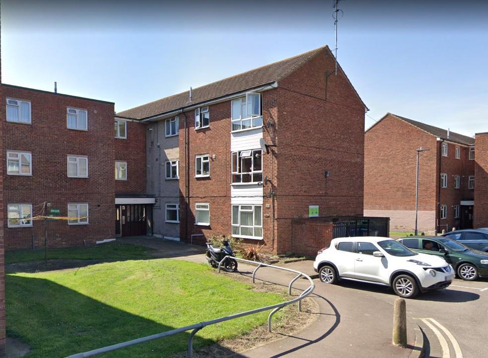 Ibscott Close, Dagenham, RM10 1 bed flat £200,000