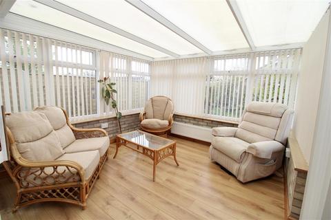 8 Dodmans, Capel St Mary, Ipswich, IP9 2ET