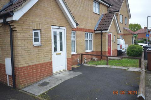 112 Winding Way, Dagenham, RM8 2TB