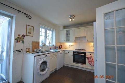 112 Winding Way, Dagenham, RM8 2TB