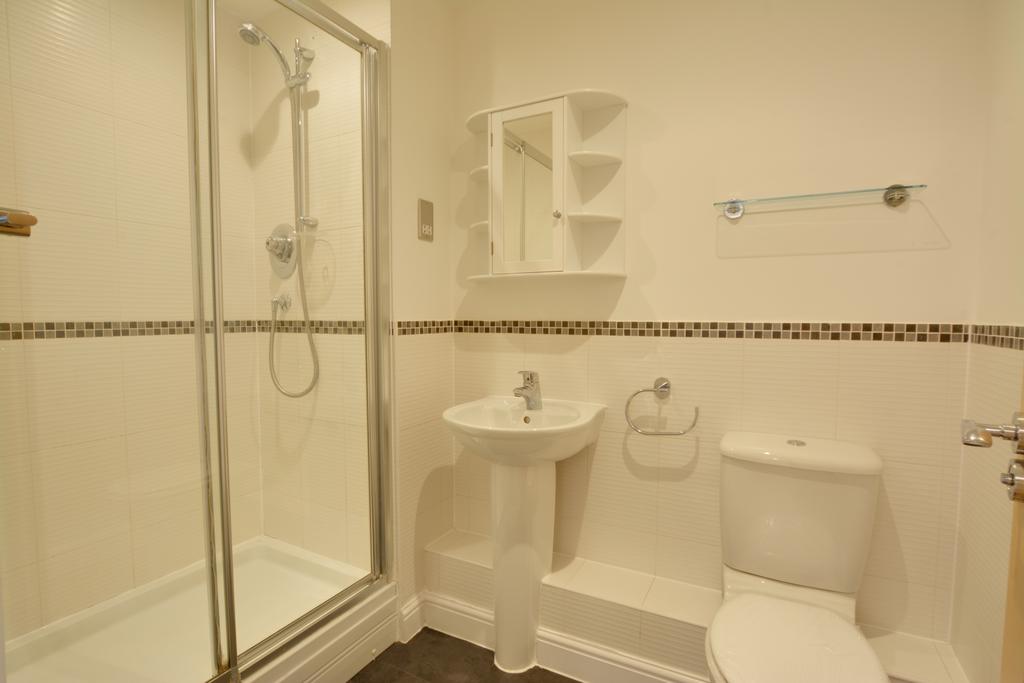 En-Suite Shower