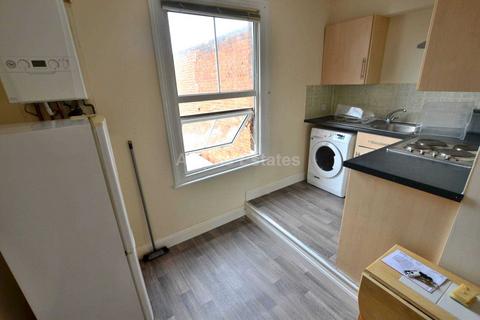 1 bedroom flat to rent, London Road, Reading