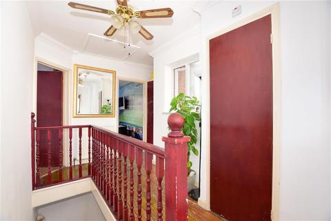 26 Guildford Road, London, E17 4DZ
