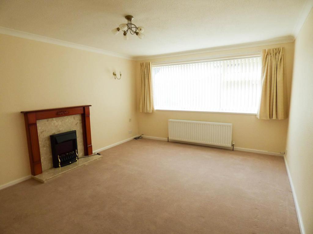 Thornley Close, Whickham 2 bed apartment £595 pcm (£137 pw)