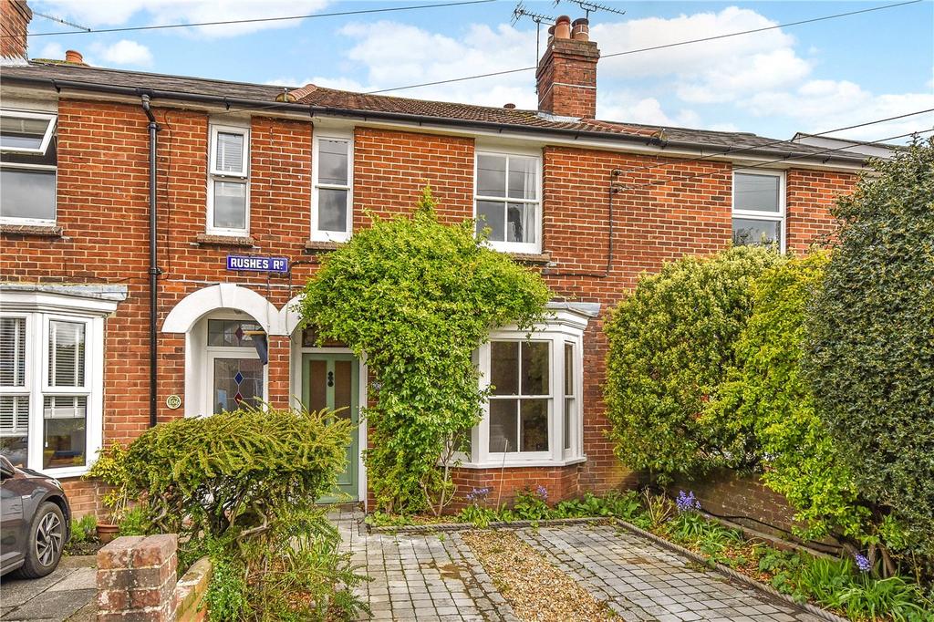 Rushes Road, Petersfield, Hampshire, GU32 2 bed terraced house for sale