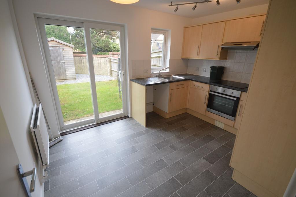 Kemble Drive, Cirencester 2 bed terraced house £1,100 pcm (£254 pw)