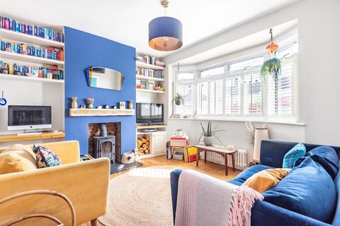 100 Bramdean Crescent, London, SE12 0UH