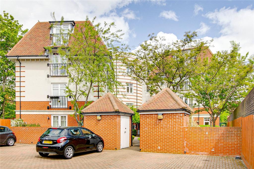 Apartment in London - More