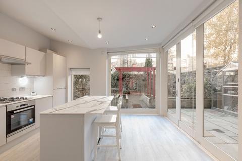 3 bedroom flat to rent, Dean Terrace, Stockbridge, Edinburgh, EH4
