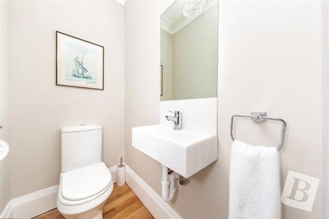 18 Lennox Road, Gravesend, DA11 0EP