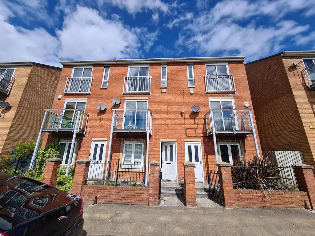 4 bedroom Town House for Rent
