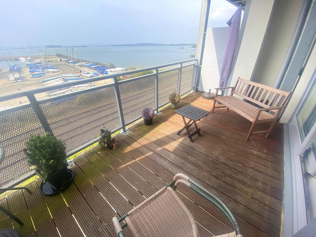 Norton Way, Poole, BH15 2 bed flat £318,000