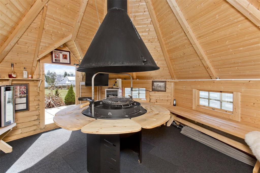 Bbq Hut