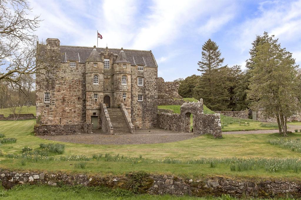 Rowallan Castle