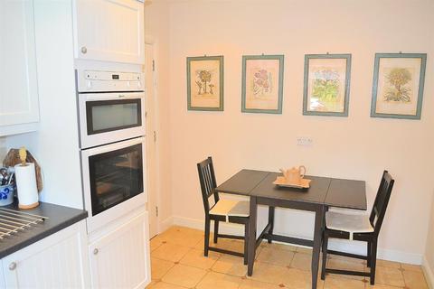 46 Longbridge Road, Lichfield, WS14 9EN
