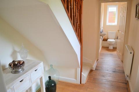 46 Longbridge Road, Lichfield, WS14 9EN