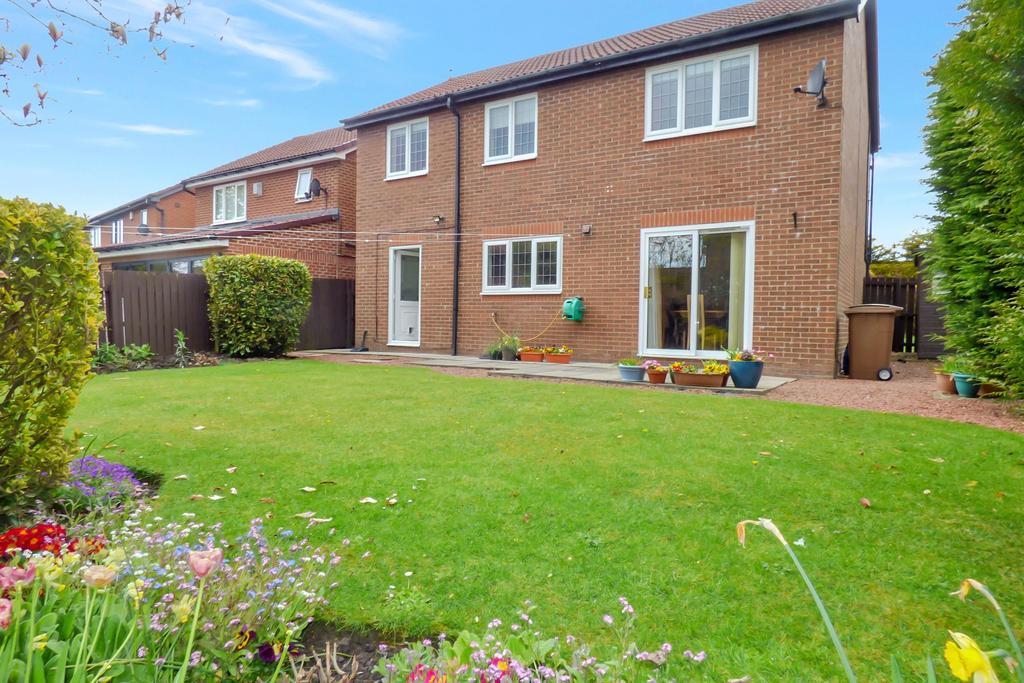 Denholm Avenue, Cramlington... 4 bed detached house £280,000