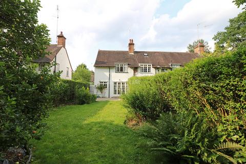 3 bedroom semi-detached house to rent, Hampstead Garden Subrub NW11