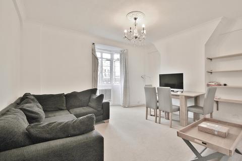 4 bedroom flat to rent, Latymer Court, Hammersmith Road, Hammersmith, W6