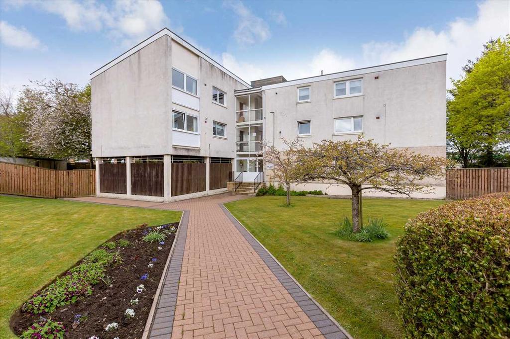 Burns Park, Calderwood, EAST KILBRIDE 2 bed apartment £107,000