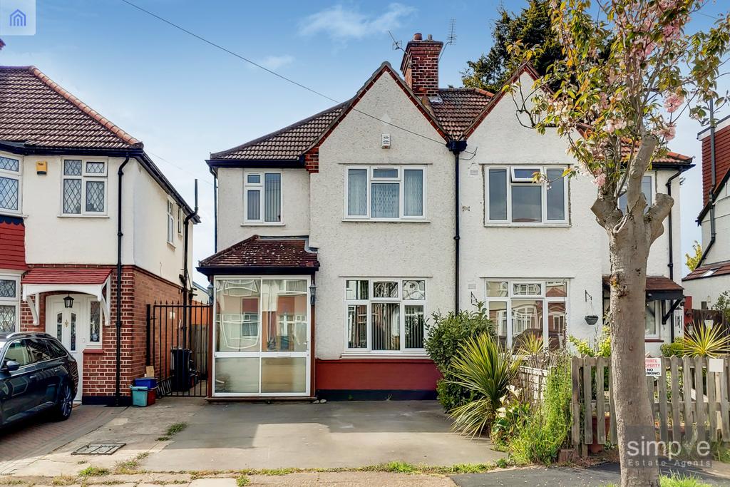 Heston Avenue, Heston, TW5 3 bed semidetached house £575,000