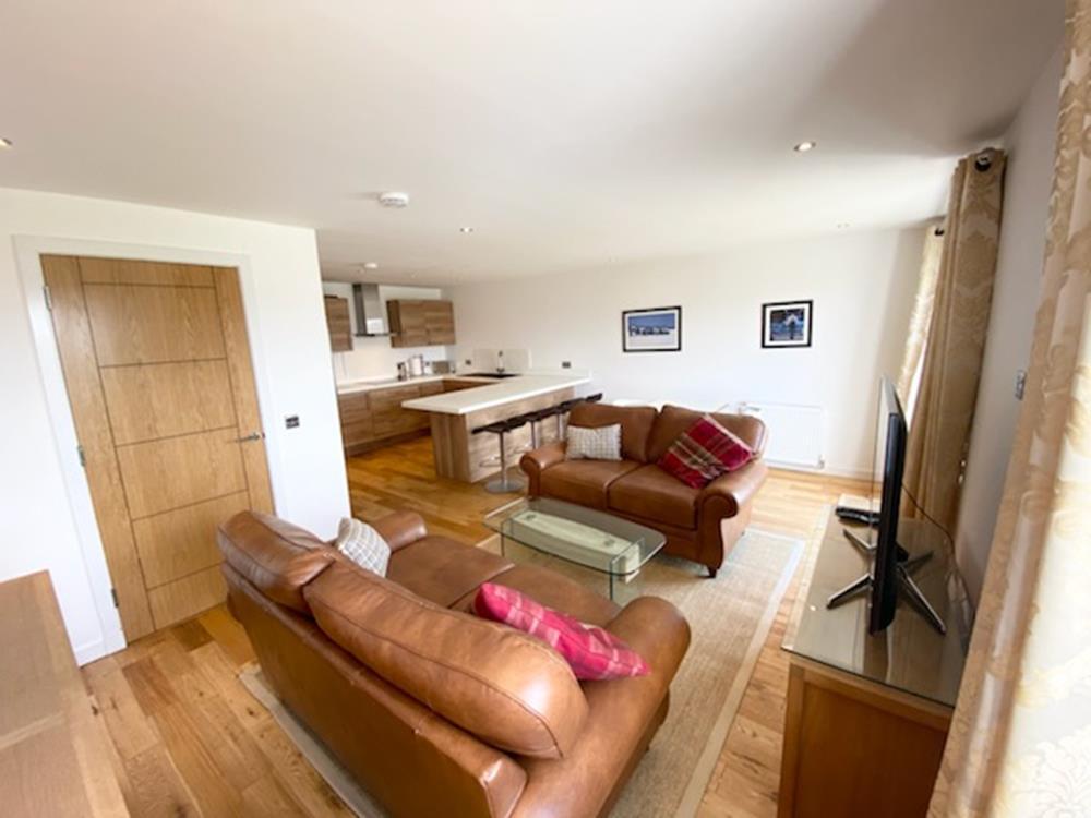 Lounge/Kitchen